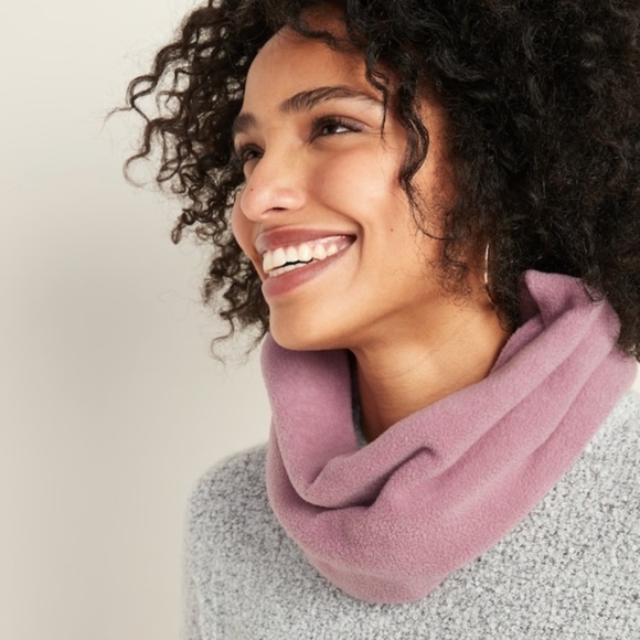 Old Navy Accessories - NWT Old navy Performance fleece scarf for women Color Misty-dawn